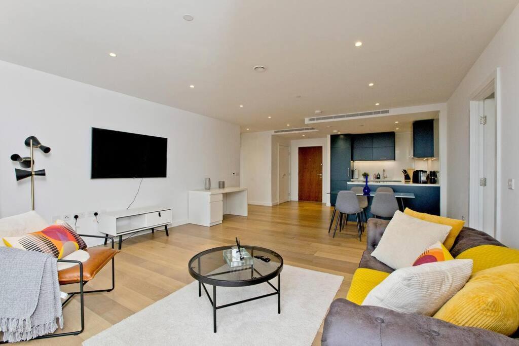 Kings Cross 2 Bed With City Views, Ac, Balcony Apartment London Exterior photo